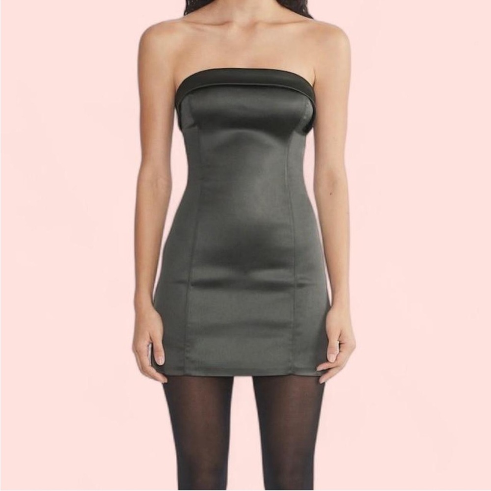 Aritzia Shimmer Tube Dress 

BRAND NEW WITH TAGS